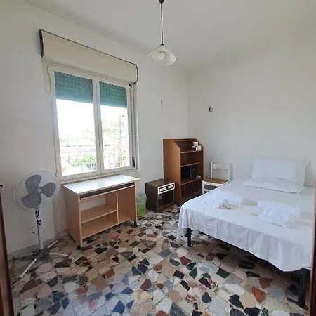Attici Pensión Cagliari